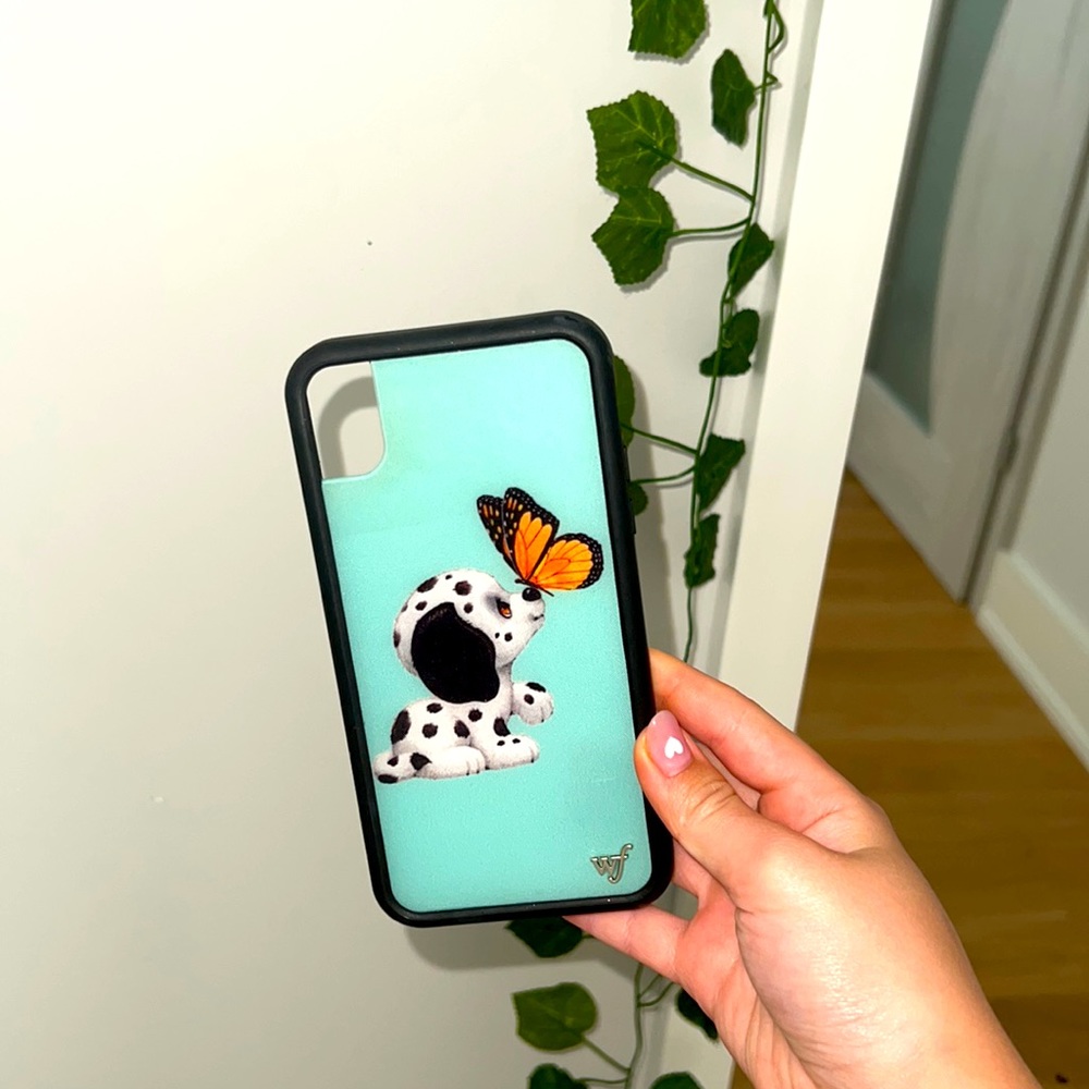 Protective puppy iPhone XR case